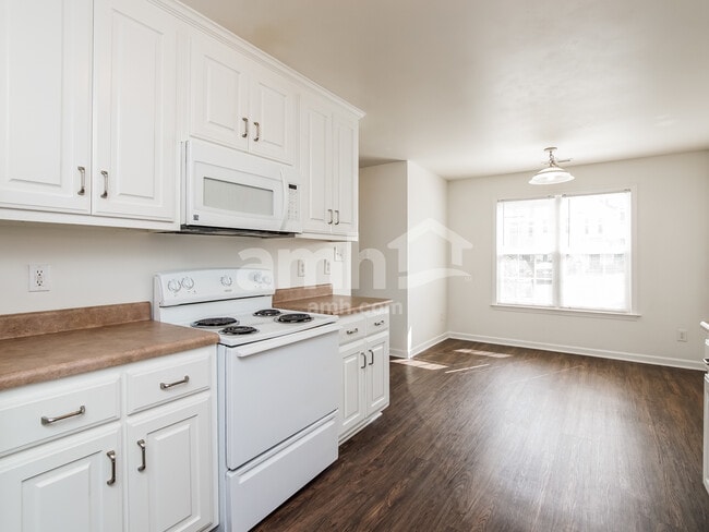 Building Photo - 309 Whitehall Ct