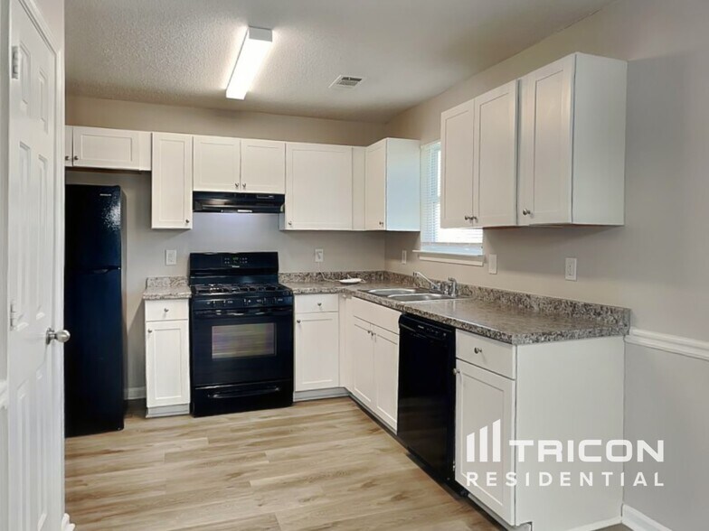 Building Photo - 5195 Bridle Point Pkwy