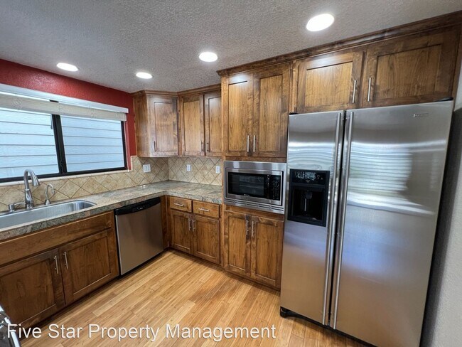 Building Photo - 3 br, 2 bath House - 2209 Chelmsford Dr