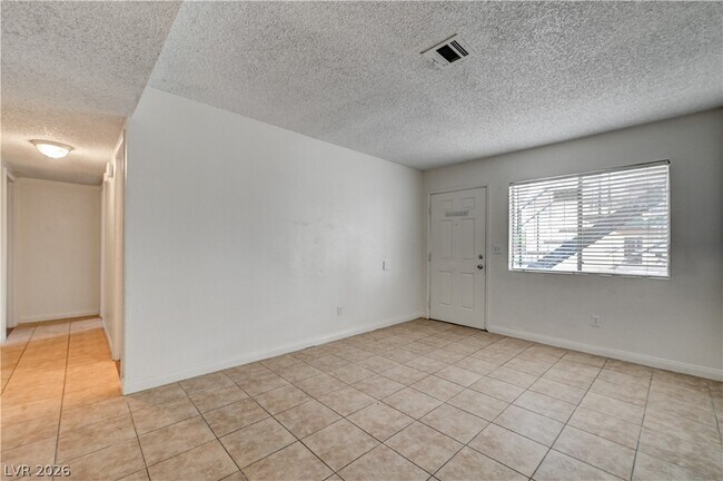 Building Photo - 1832 Goldfield St