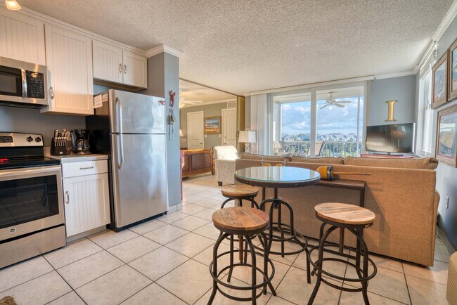 Building Photo - 5900 Bonita Beach Rd SW