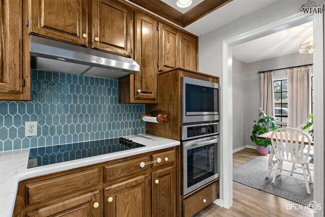 Building Photo - 1510 Bentwood Dr