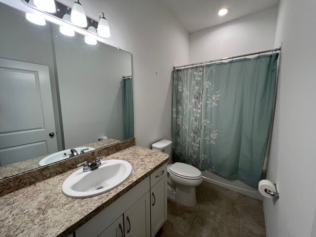 Building Photo - 55+ community in Four Seasons of Orlando 2 bedroom, 2 bathroom, with a 2 stall attached garage on...