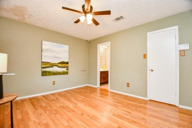 Building Photo - 2614 Cobble Ridge Dr