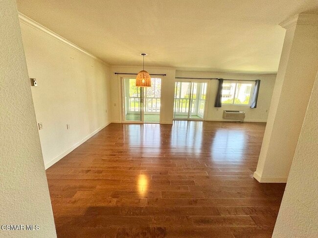 Building Photo - 2401 Via Mariposa W