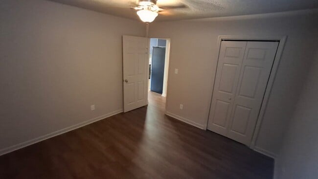 Building Photo - 2616 Slate Dr SW