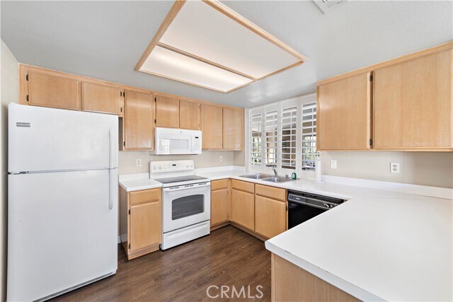 Building Photo - 68 Corniche Dr