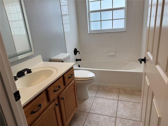 Building Photo - 275 Rock Springs Dr