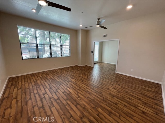 Building Photo - 501 W Maple Ave