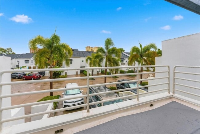 Building Photo - 2979 W Knights Ave