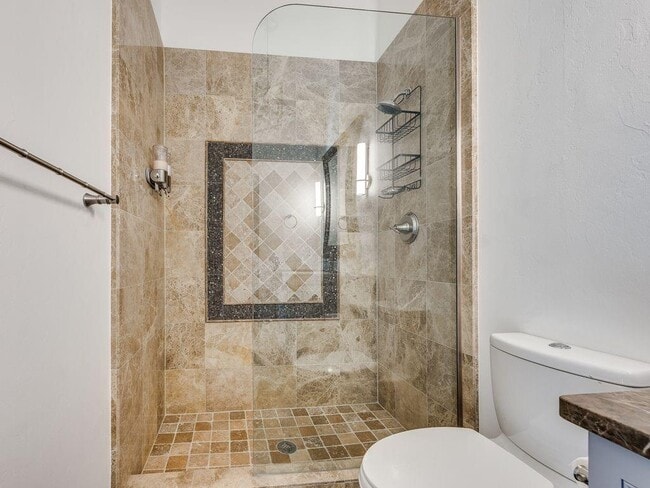 Building Photo - 109 NE 3rd St