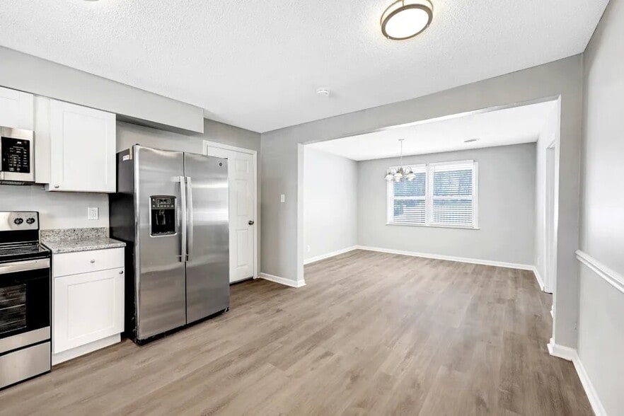 Building Photo - 116 Lake Terrace Cir