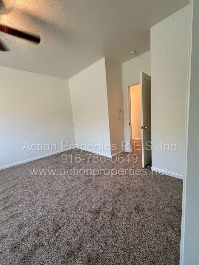 Building Photo - Action Properties Offering Immaculate Highland Reserve 4 Bedroom 2 Bath, 1581 sqft, New Paint and...