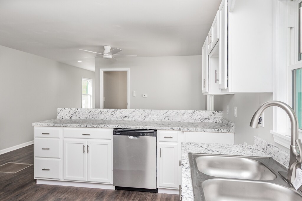 Building Photo - 4133 Churchman Ave