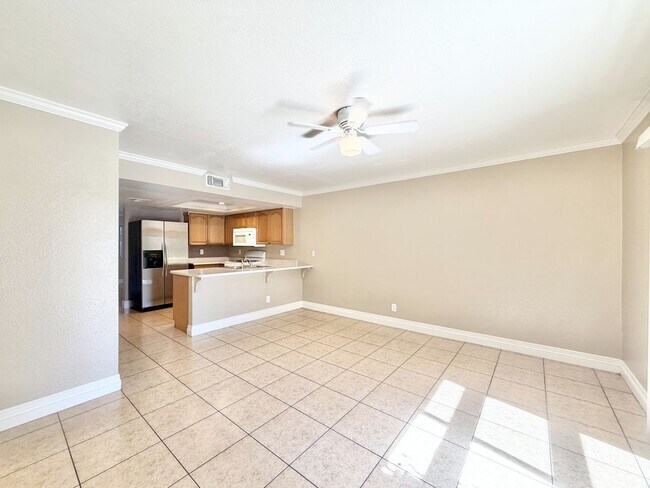 Building Photo - AVAILABLE NOW!! 3 Bedroom / 2 Bathroom Townhouse with pool in Cathedral City