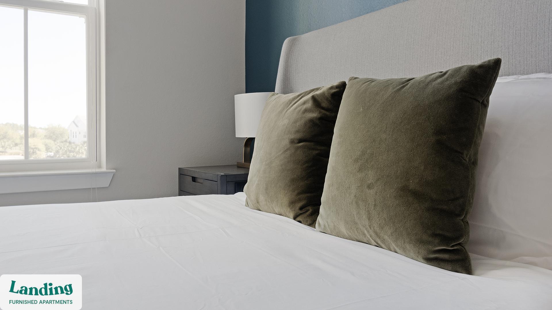 Building Photo - 215 Hunters Lk Wy