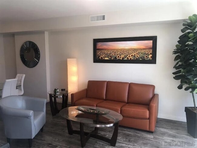 Building Photo - 1431 Pacific Hwy