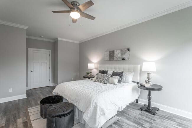 Building Photo - 8955 Silver Maple Dr