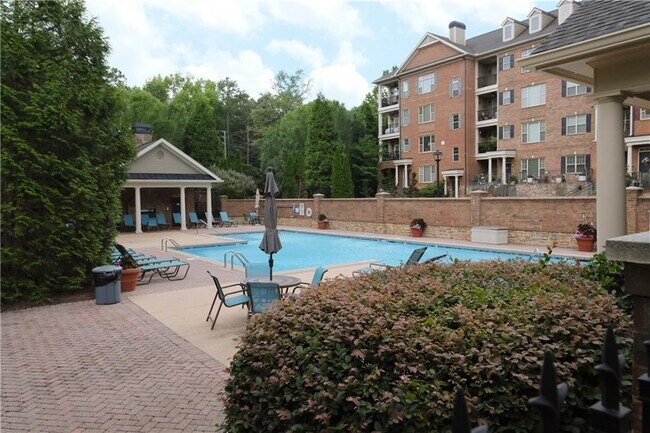 Building Photo - 2300 Peachford Rd