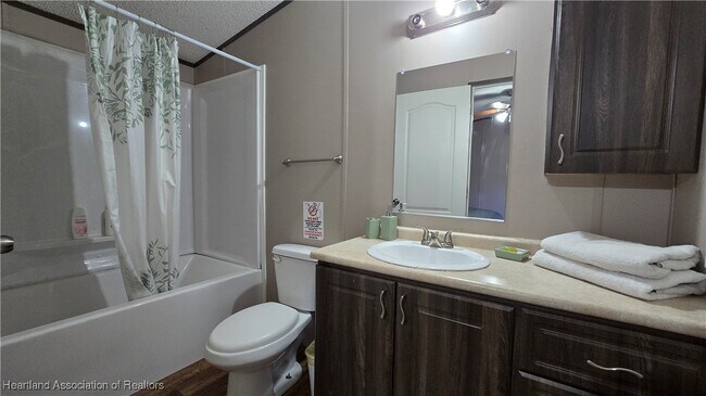 Building Photo - 44 Crawford Dr