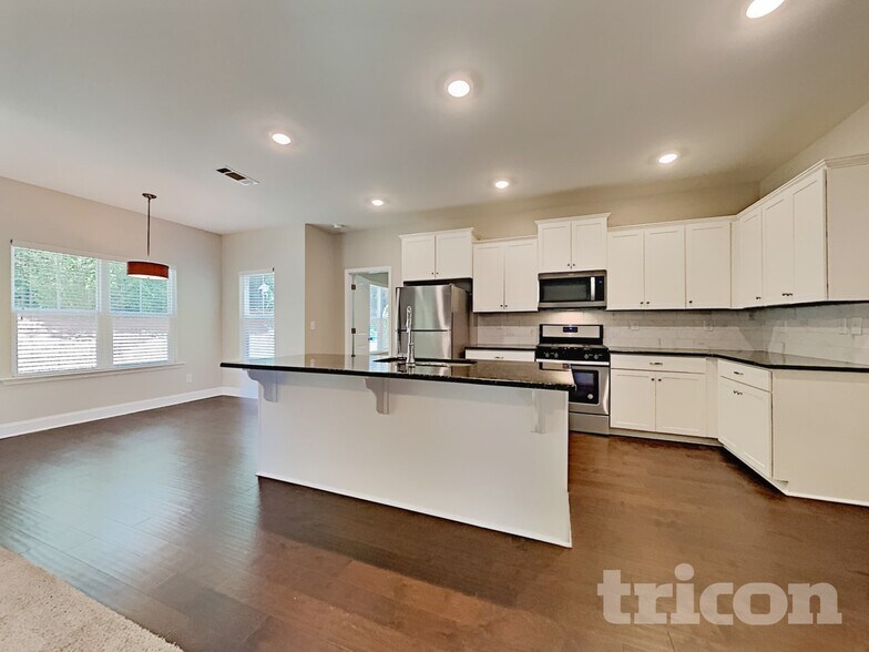 Building Photo - 115 Orchard Ln
