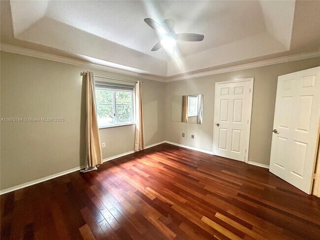 Building Photo - 3036 SE 15th Ave