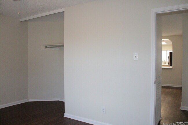 Building Photo - 6003 Limestone Mill Dr