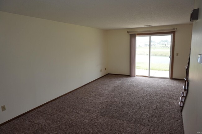 Building Photo - 10623 Oak Valley Rd