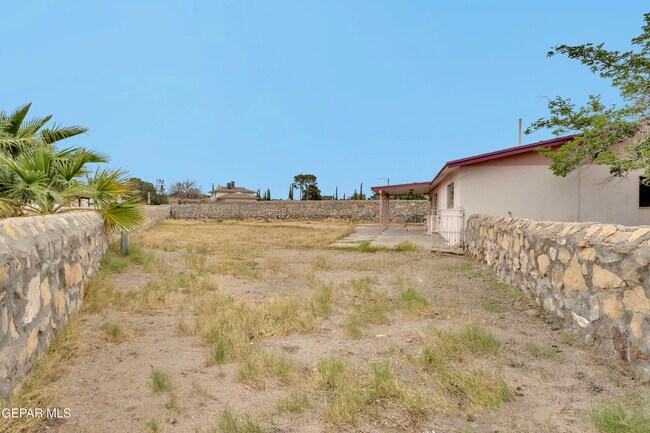 Building Photo - 1529 Babe Hiskey Ln