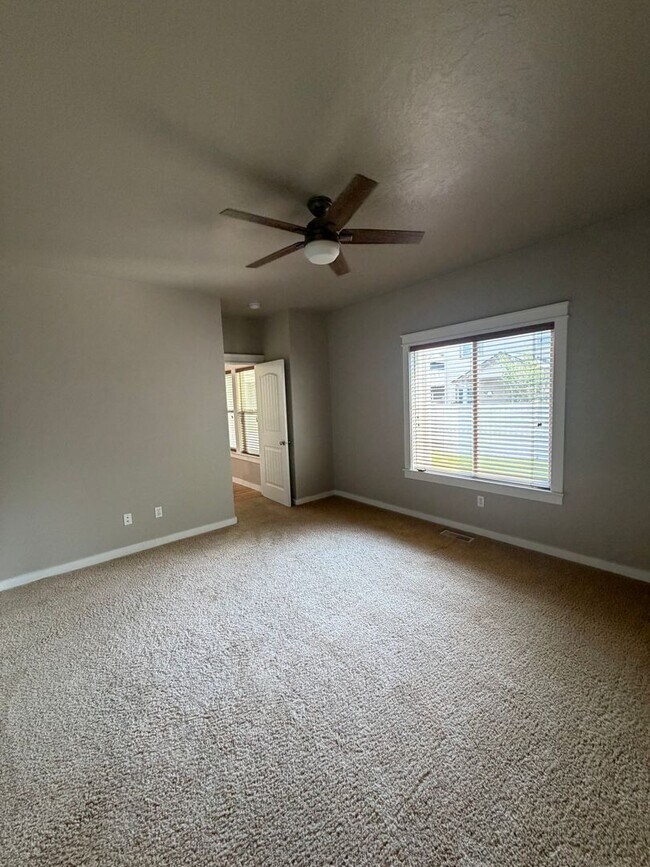 Building Photo - Jayden Village Sub: 4 Bedroom 2 Bath with Community Pool Ten Mile and Ustick
