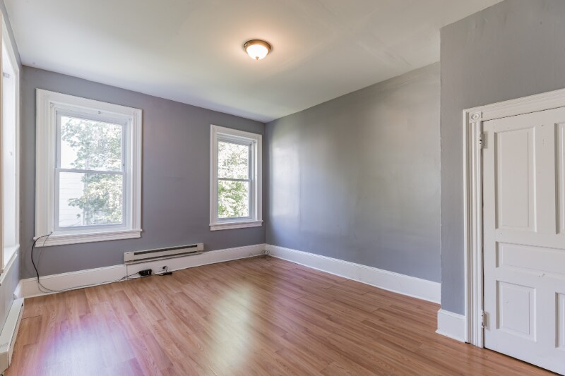 Building Photo - 1 Sharon Ave