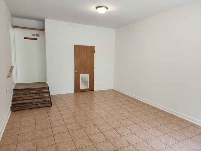 Building Photo - Cozy 1 Bedroom Home in New Kent County!