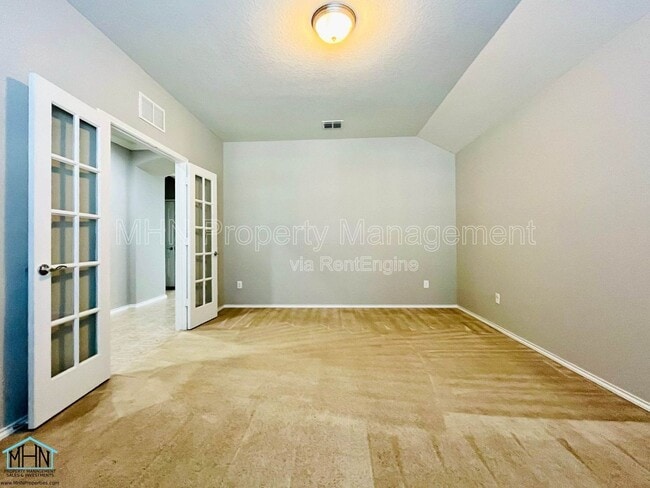 Building Photo - 12852 Laurel Brush