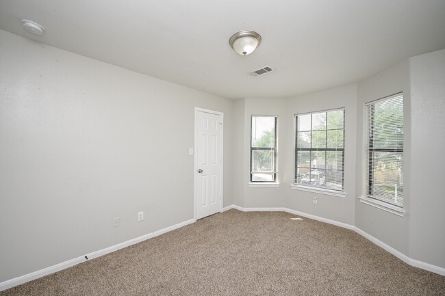 Building Photo - 3019 La Estancia Ln