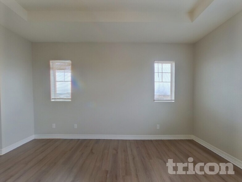 Building Photo - 3911 Donnington Cir