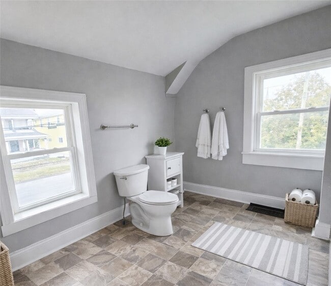 Building Photo - 37 N Virginia St