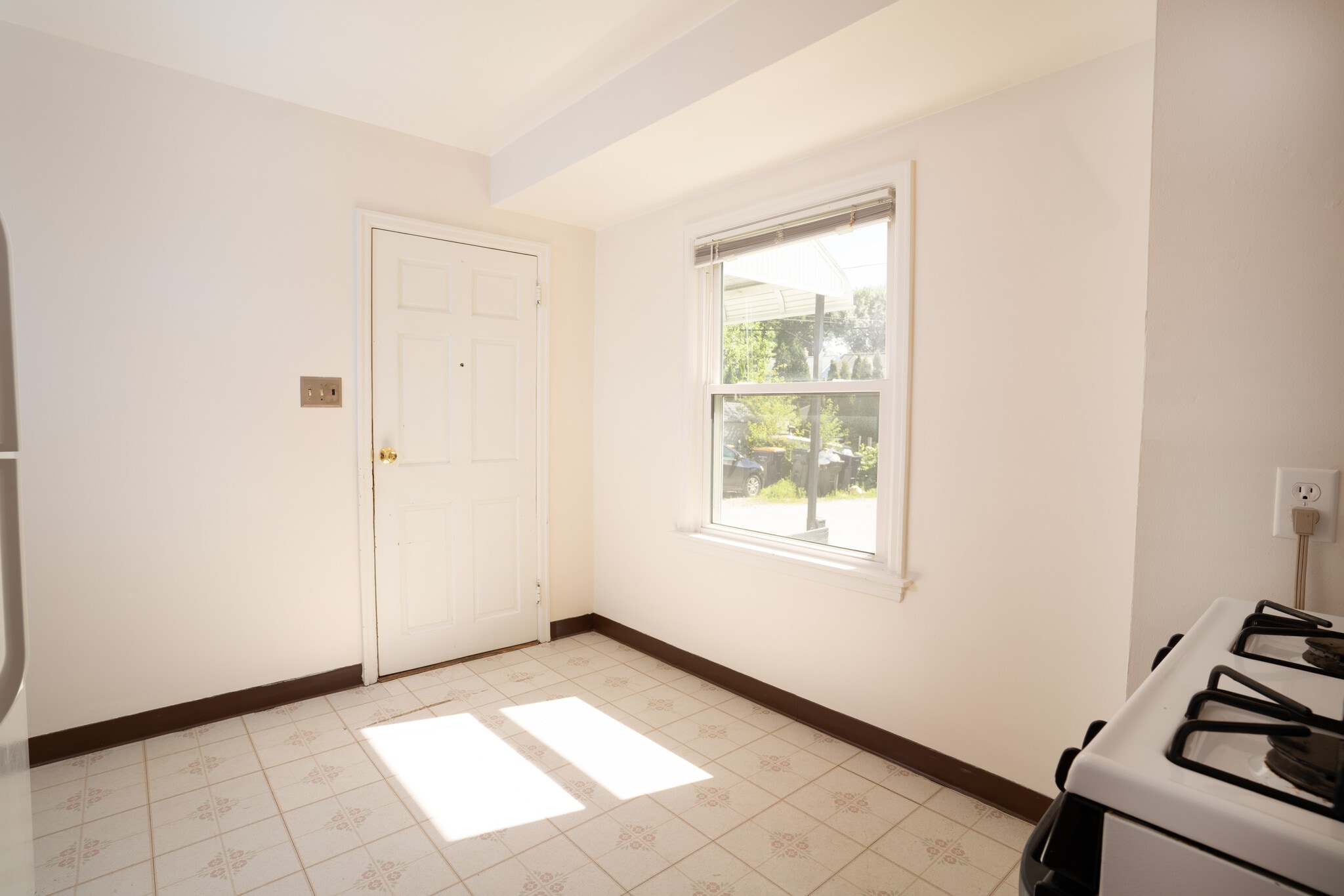 Building Photo - 2158 S 80th St