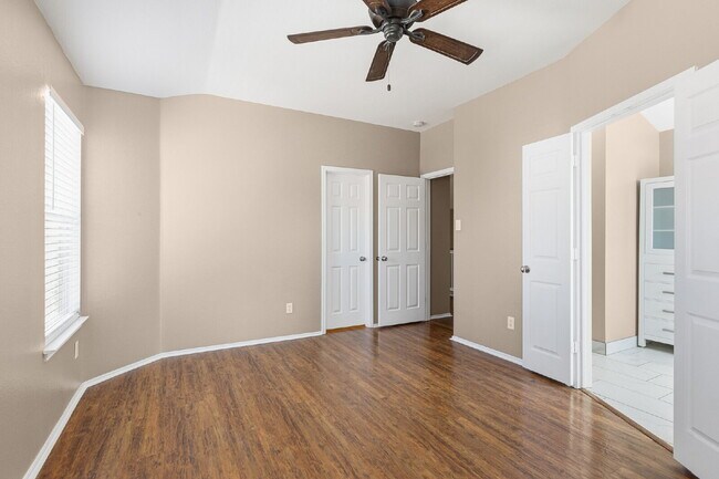 Building Photo - $500 Off One Month's Rent! Beautiful 4 Bedroom Corner Lot Home in Plum Creek