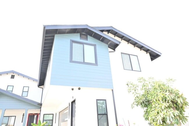 Building Photo - 20515 Madrona Ave