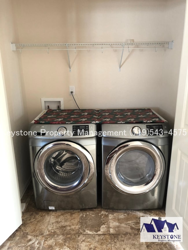 Building Photo - Stay Cool with Central Air! Two-Story Home with 3 Bedrooms/2 Bath/2 Car Garage $1,900/$1,900