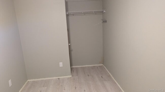 Building Photo - 260 Main St