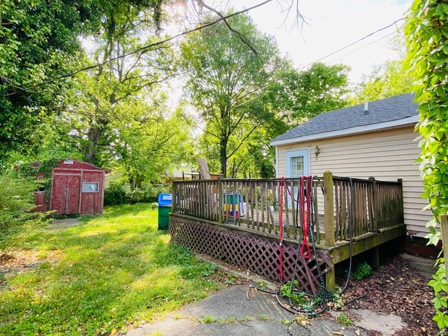 Building Photo - Adorable 3bdrm/1.5bth Cape-Cod  Located in Richmond's Southside!!  **NEWLY RENOVATED**