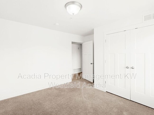 Building Photo - 166 W 1000 S