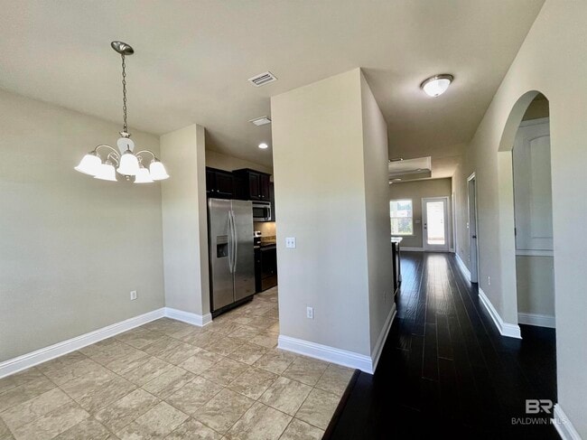 Building Photo - 324 Majestic Beauty Ave