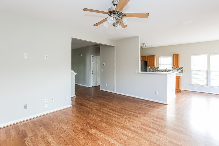 Building Photo - 11928 Creek Turn Dr