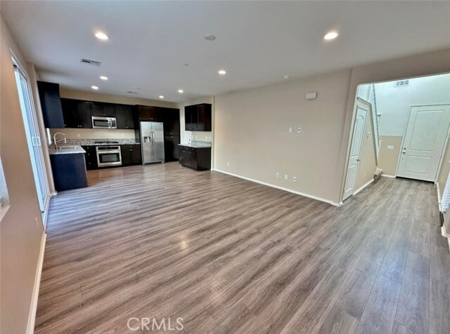 Building Photo - 42685 Azure St