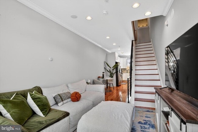 Building Photo - 2216 Almond St