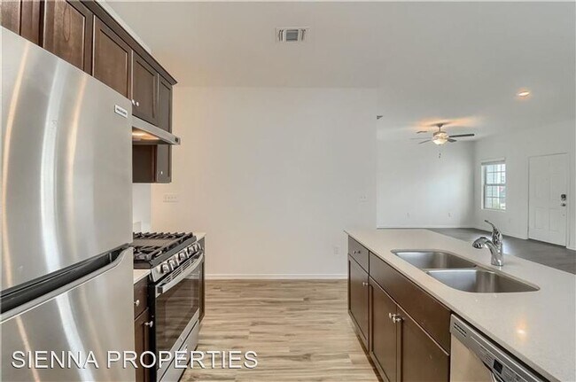 Building Photo - 7213 Tonka Ln