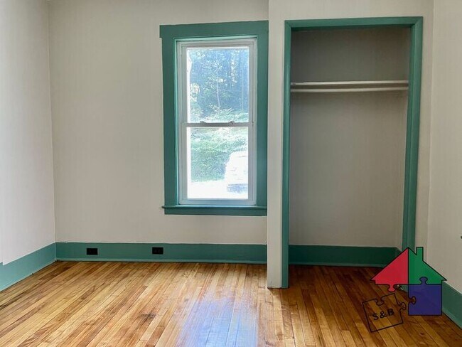 Building Photo - First Floor 1BR in Montpelier - Pets Negotiable!