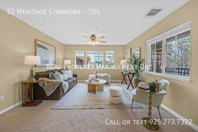 Building Photo - 32 Meritage Common